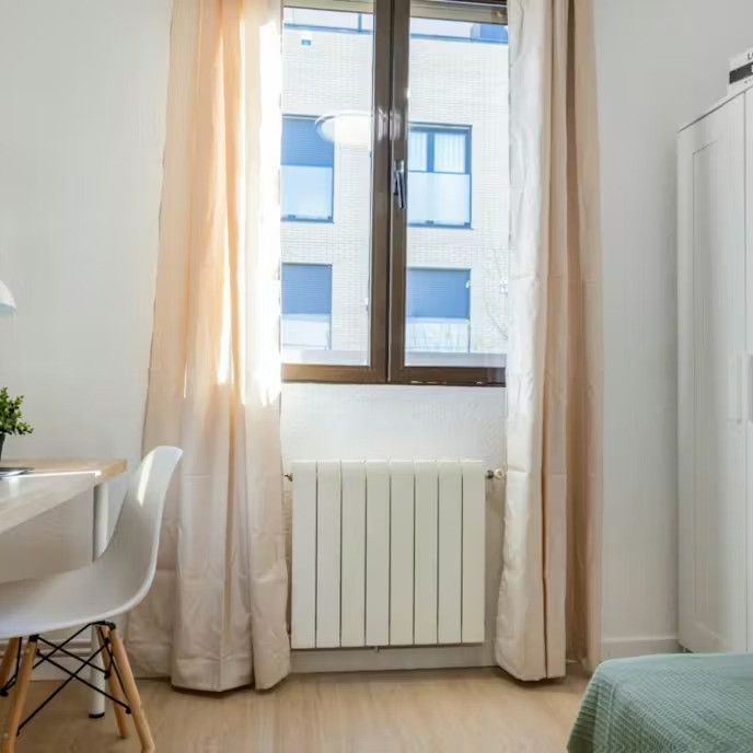 Calle Jacinto Benavente, Getafe, Community of Madrid 28902 - Foto 1