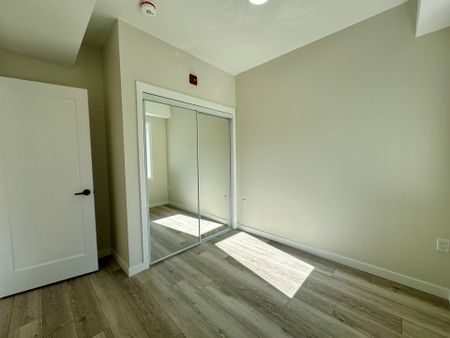 For Lease - 1184 Queen Street Unit# 1, Toronto, Ontario - Photo 4