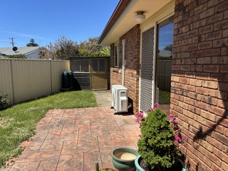 2/124a North Fenton Street, Devonport TAS 7310 - Photo 2