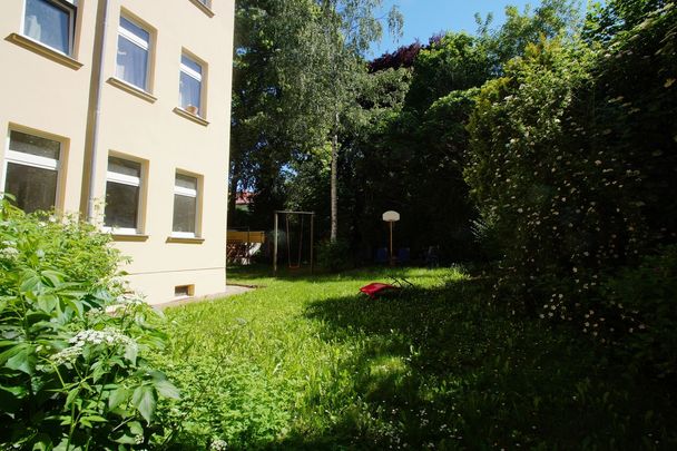 kleine 3-Zimmer-DG-Whg in Altbau-Villa - Foto 1