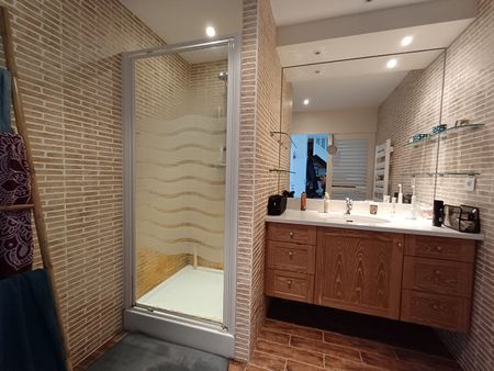 Location Appartement 2 pièces 72m² PLOERMEL 56800 - Photo 3