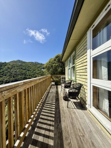 3 Bedroom Flat in Karori - Photo 2