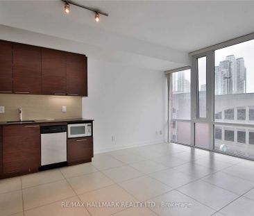 Market Wharf Lofts , #418 - Photo 5