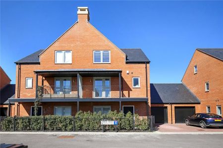 4 bedroom semi-detached house to rent - Photo 4