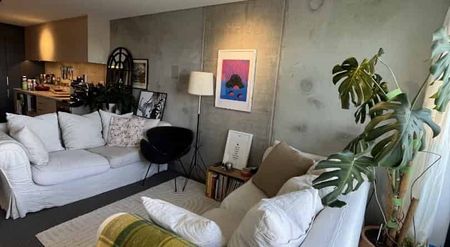 Fully Furnished City Apartment - Photo 4