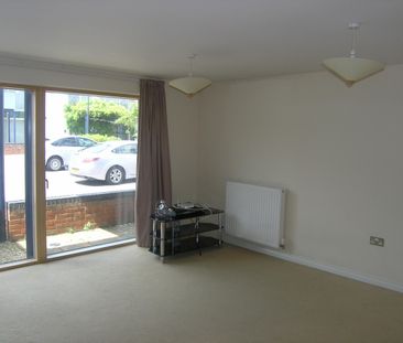 The Gallery, Swindon, Leicester Street - Photo 1