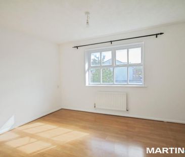 2 bedroom end of terrace house to rent - Photo 4