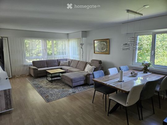 Grosse 4.5 Zimmerwohnung frisch renoviert - Photo 1