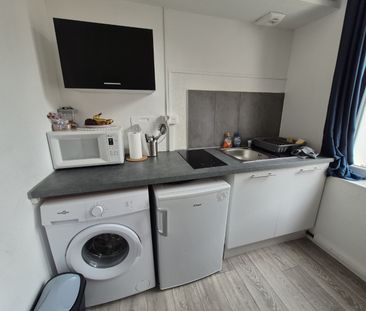 Location Appartement 1 pièce 14m² CAMBRAI 59400 - Photo 3