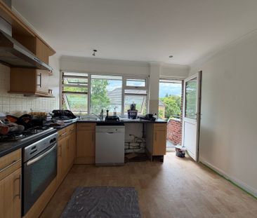 Cliveden Place, Shepperton, Surrey,TW17 - Photo 2