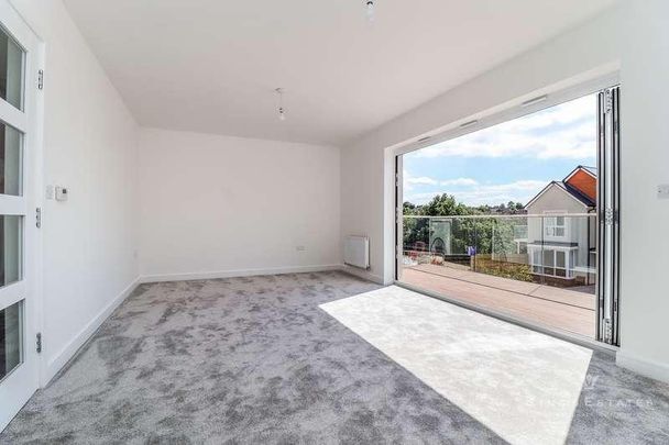 Bramling Crescent, Tunbridge Wells, TN2 - Photo 1