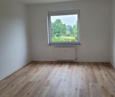 GroÃzÃ¼gige, renovierte Drei-Zimmer-Wohnung mit Balkon in Melle im II. Obergeschoss - Foto 5