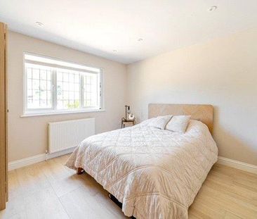 5 bedroom detached house to rent - Photo 4