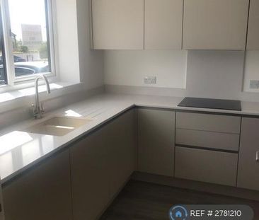 4 bedroom terraced house to rent - Photo 6