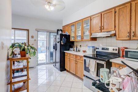 For Lease - 763 Dupont Street Unit# Main Rm 2, Toronto, Ontario - Photo 5