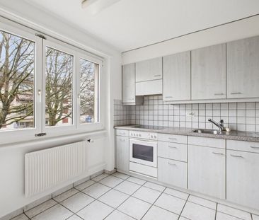 Apartment with green surroundings - Photo 1