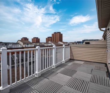 Deluxe Room - North York - Photo 4