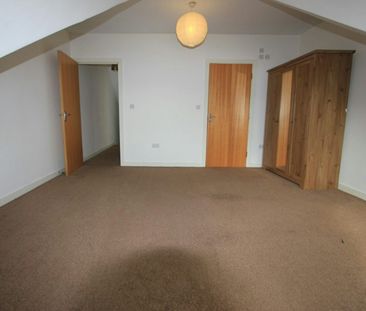 Flat to rent on - Photo 5