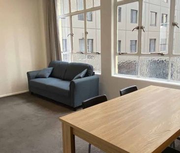 Large 1 bedroom unit, Central Queen Street, CBD - Photo 5
