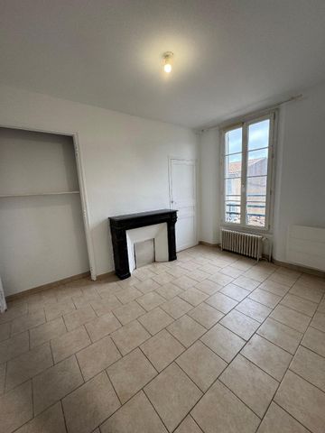 Location Appartement 3 pièces 68m² ST MAXIMIN LA STE BAUME 83470 - Photo 3