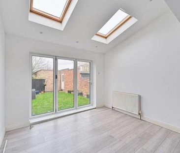 St Benets Close, Earlsfield, SW17 - Photo 5