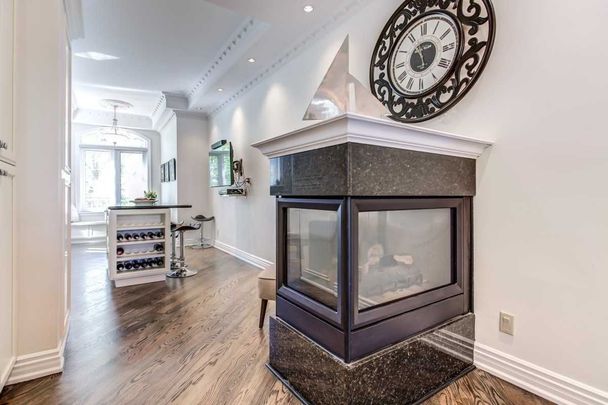 For Lease - 405 Bedford Park Avenue, Toronto, Ontario - Photo 1