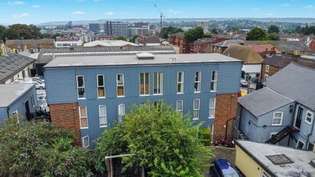 1 bed apartment to rent in Upper Stone Street, Maidstone, ME15 - Photo 5