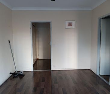 Te Huur- Studio- Berchem- TH209 - Photo 1