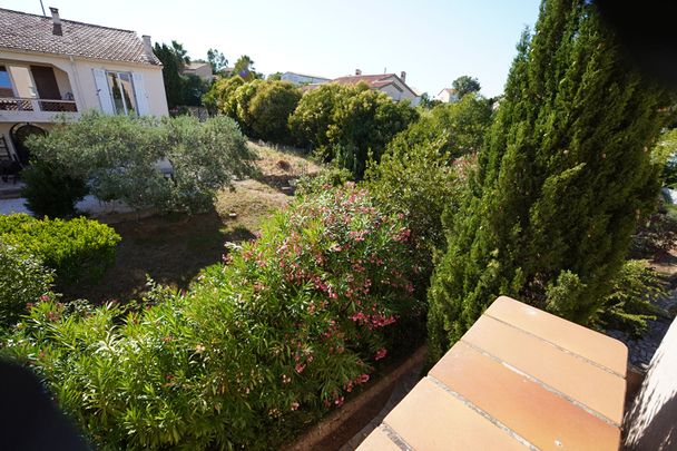 SAINT AYGULF - Appartement meublé T2 de 33m² avec vue mer, - Photo 1