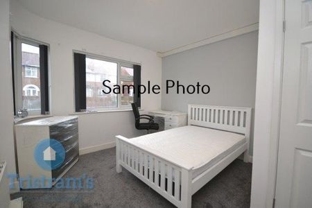 1 bedroom in a house share to rent - Photo 2