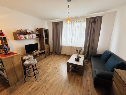 Prenájom 2 izbový byt s balkónom bez parkovacieho miesta, zariadený Hviezdoslavov - Photo 1