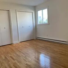 1 room apartment of 45m² in Quebec - Photo 2