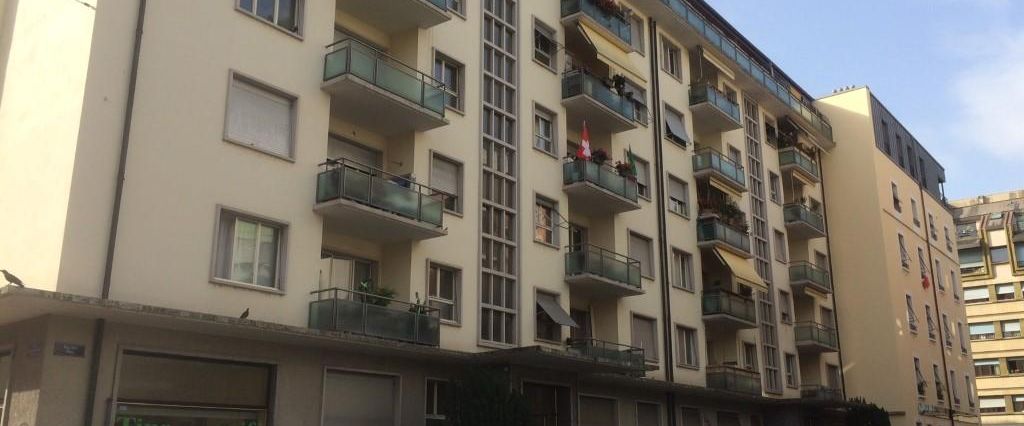 Charmant appartement de 3 pièces au 1er étage avec balcon. - Foto 1