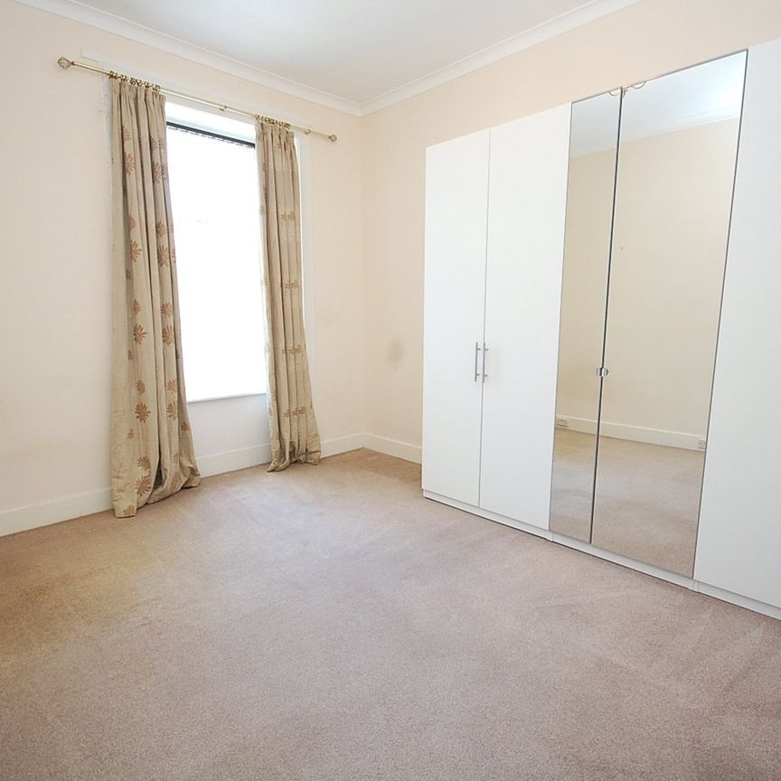 4 bedroom apartment to rent - Photo 1