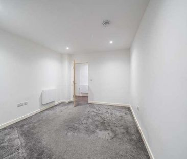 London, London, N20 - Photo 3