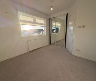3 bedroom detached house to rent - Photo 4