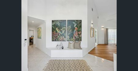 Fully Refurbished Home in Sought-After Robina Location - Photo 2