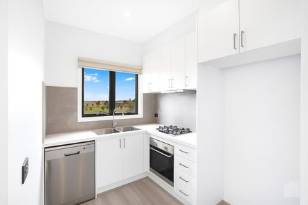 2/59 Gilded Road, Werribee VIC 3030 - Townhouse For Rent | Domain - Photo 4