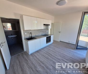 Pronájem bytu 2+kk 44 m² - Fotografie 1