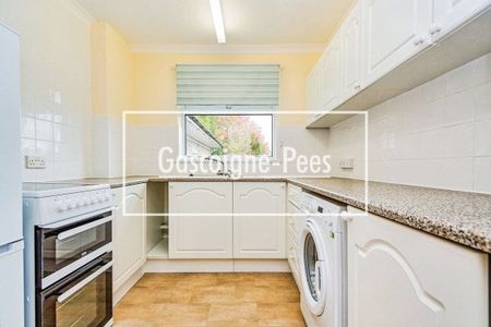 Tadley, RG26 - Photo 4