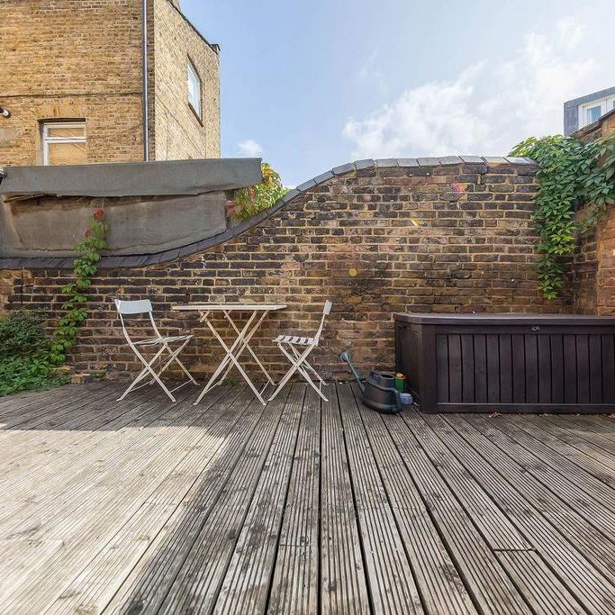 1 bedroom flat to rent - Photo 1