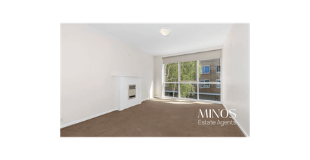 Spacious & Light Filled Apartment - Photo 3