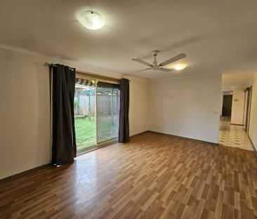 4 Parkinson Way, Roxburgh Park - Photo 5