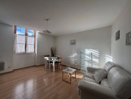 Location appartement meublé type 2 Montélimar - Photo 2