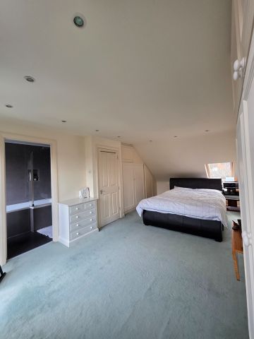 4 Bed Terraced House, Merton Hall Gardens, SW20 - Photo 3