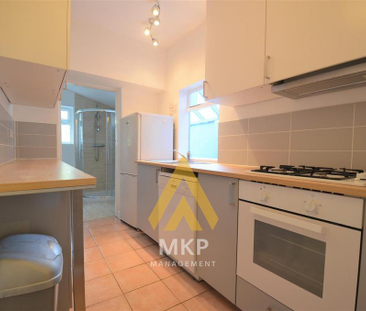 4 bedroom terraced house to rent - Photo 5