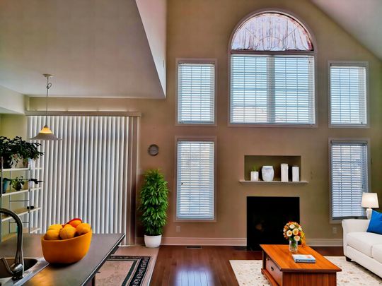 For Lease - 105 CHEYENNE Way, Barrhaven, Ontario - Photo 1