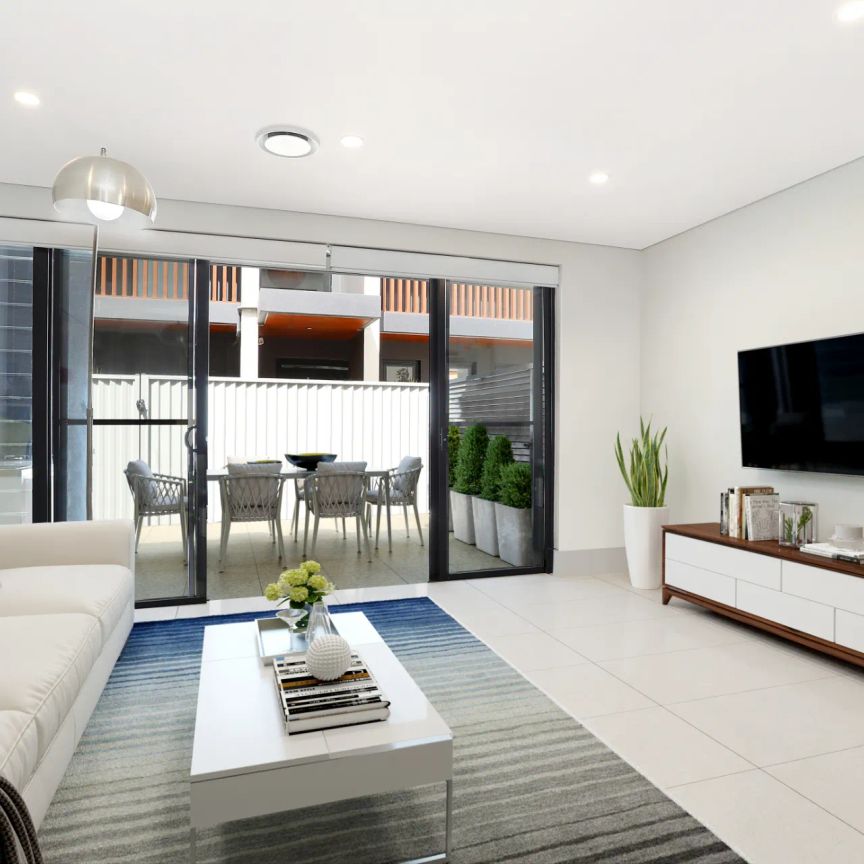 Luxury Townhouse with Northerly Aspect in Boutique Complex - Photo 1