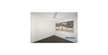 Large 3 Bedroom Townhome! - Photo 4