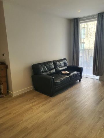 1 bedroom flat to rent - Photo 2